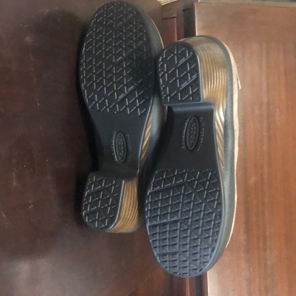 Klogs - Picture 5 of 8